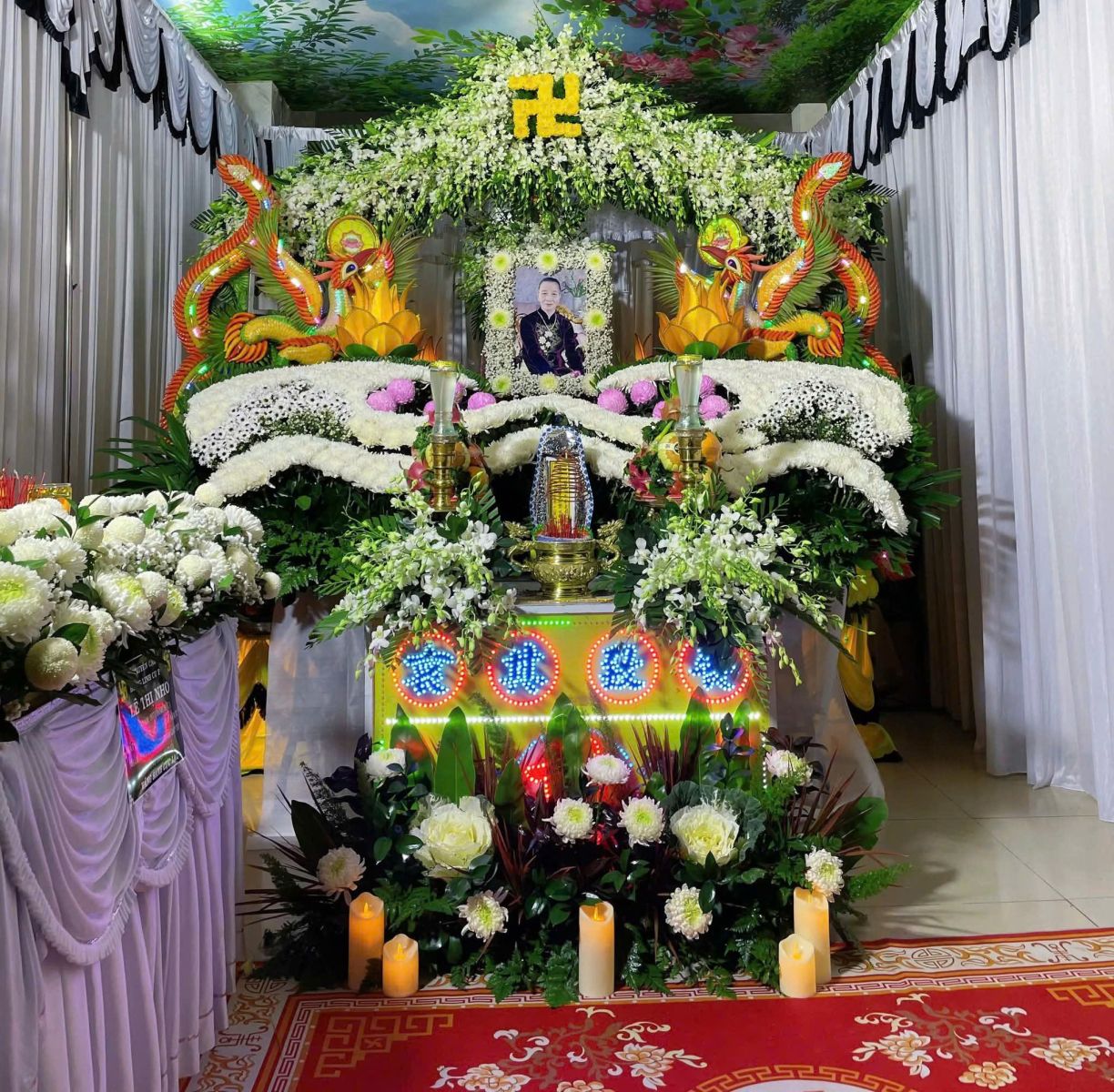 Dịch vụ hoa tươi tang lễ